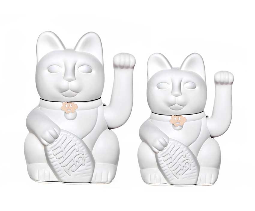 Diminuto Cielo White Luckycat Decorative Tabletop Object: M - 15x10x6 cm